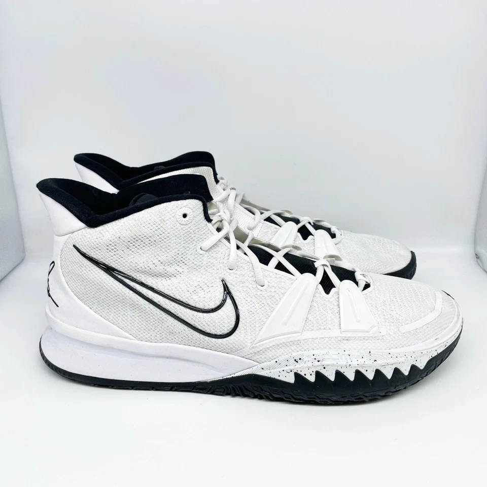 Nike Hombres Kyrie 7 TB Promo Blanco Negro Zapatos de Baloncesto Blanco Talla 18 Foto 3 de 4