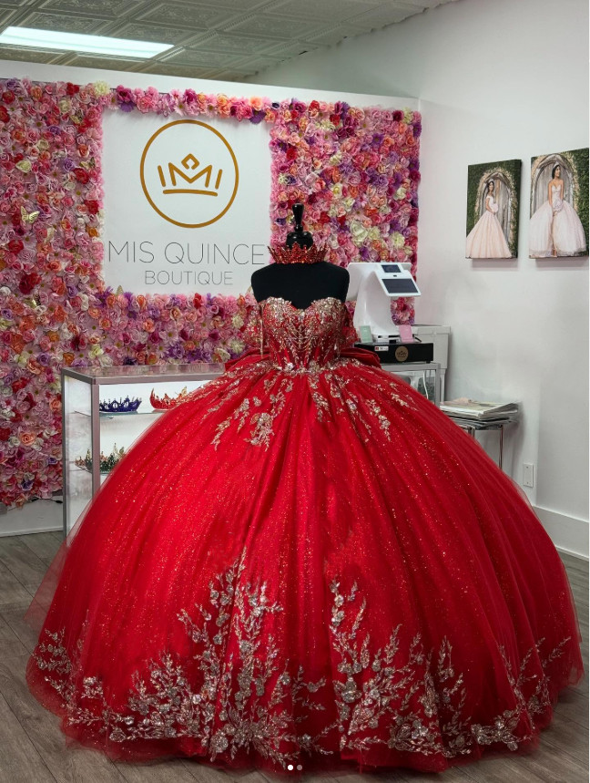 Red Quinceanera Dresses Off Shoulder Gold Applique Sweet 16 Party Ball Gowns