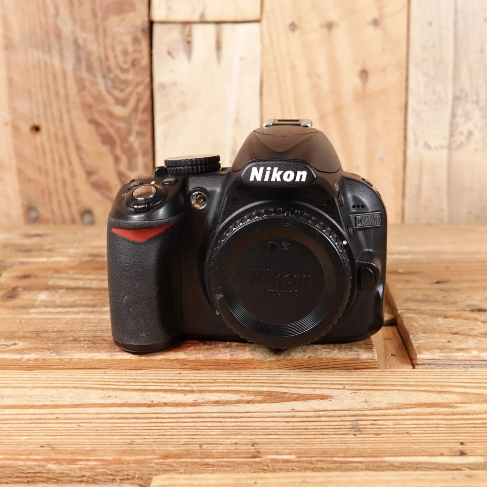 Nikon D3100, photo 1 of 5