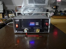 Bloc d'alimentation linéaire à régulation DC « Monacor PS-305 » 30V/5A