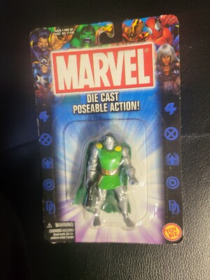 Doctor Doom 2 1/2'' Die-Cast Poseable Figure | New in Package some wears on cover