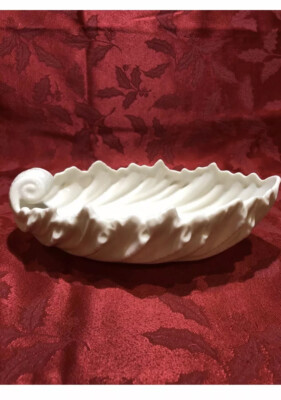 Vintage Lenox Leaf Shape Crem/Ivory Fruit Nut Candy Centerpiece Bowl Dish