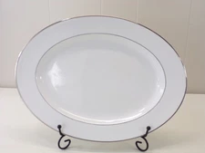 Easterling China Lohengrin Pattern 13" Oval Platter All White w/Platinum Trim