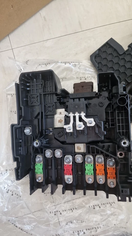 Originale Modulo fusibile Peugeot 308 II 9675350280 9675350380 - Immagine 3 di 4