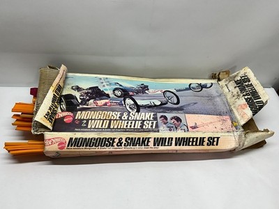 1970s Hot Wheels Mongoose & Snake Wild Wheelie Set - Box, Track
