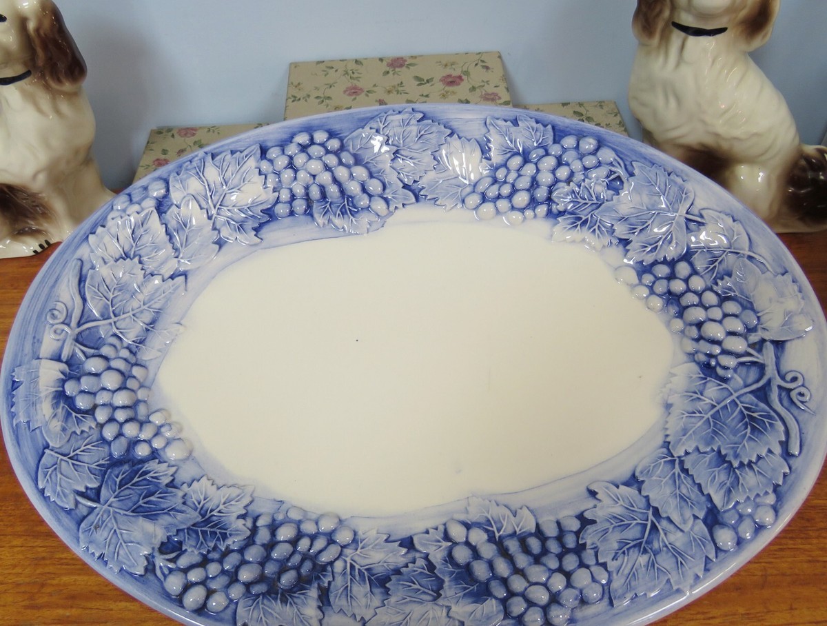 A Santos Portugal Blue Majolica Large Platter Plate Leaves Ceramic