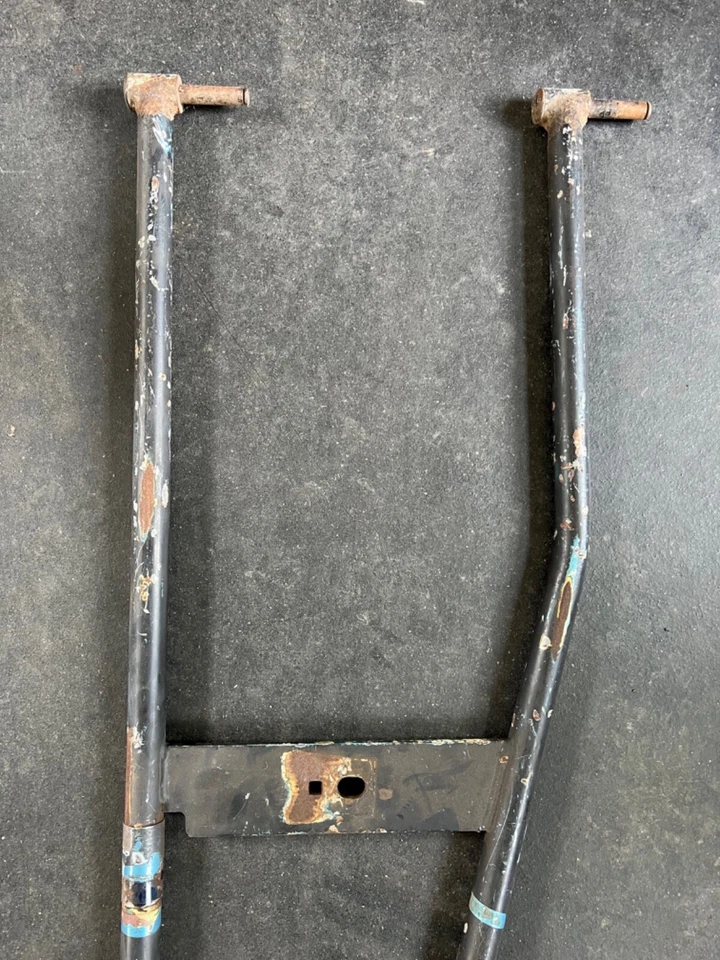 FORD BRONCO 1966-1977 TEMPRANO FÁBRICA PORTA NEUMÁTICOS BUCLE DE MONTAJE Foto 3 de 4