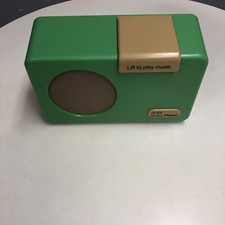 simpl radio music player for dementia patients