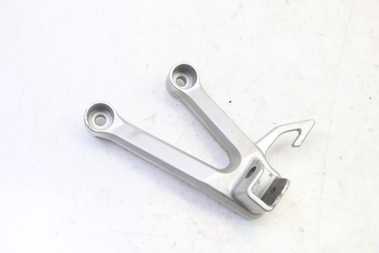 PEDANA POSTERIORE SINISTRA SUPPORTO - SUZUKI SV S 650 (2003 - 2009)