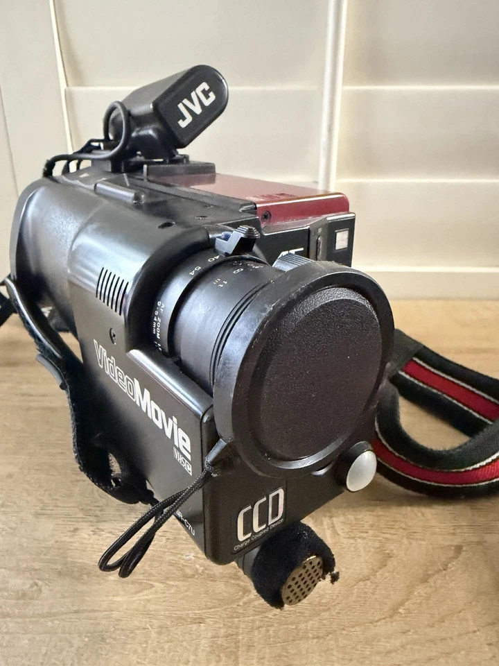 JVC GR-C7U Video Movie Camcorder w/Case Charger Etc. POWERS ON WORKS - READ! - Image 3 of 4