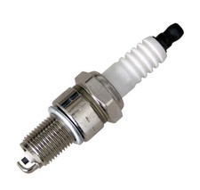 ORIGINAL BOSCH ZUENDKERZE 0 241 140 537 FUER DACIA INFINITI MERCEDES-BENZ