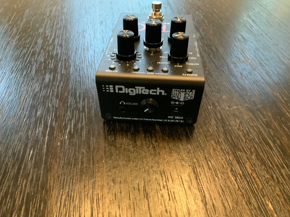 DigiTech TRIO Band Creator Guitar Pedal w/ Box, Power Supply, US/EU Adaptors. - Image 4 of 4