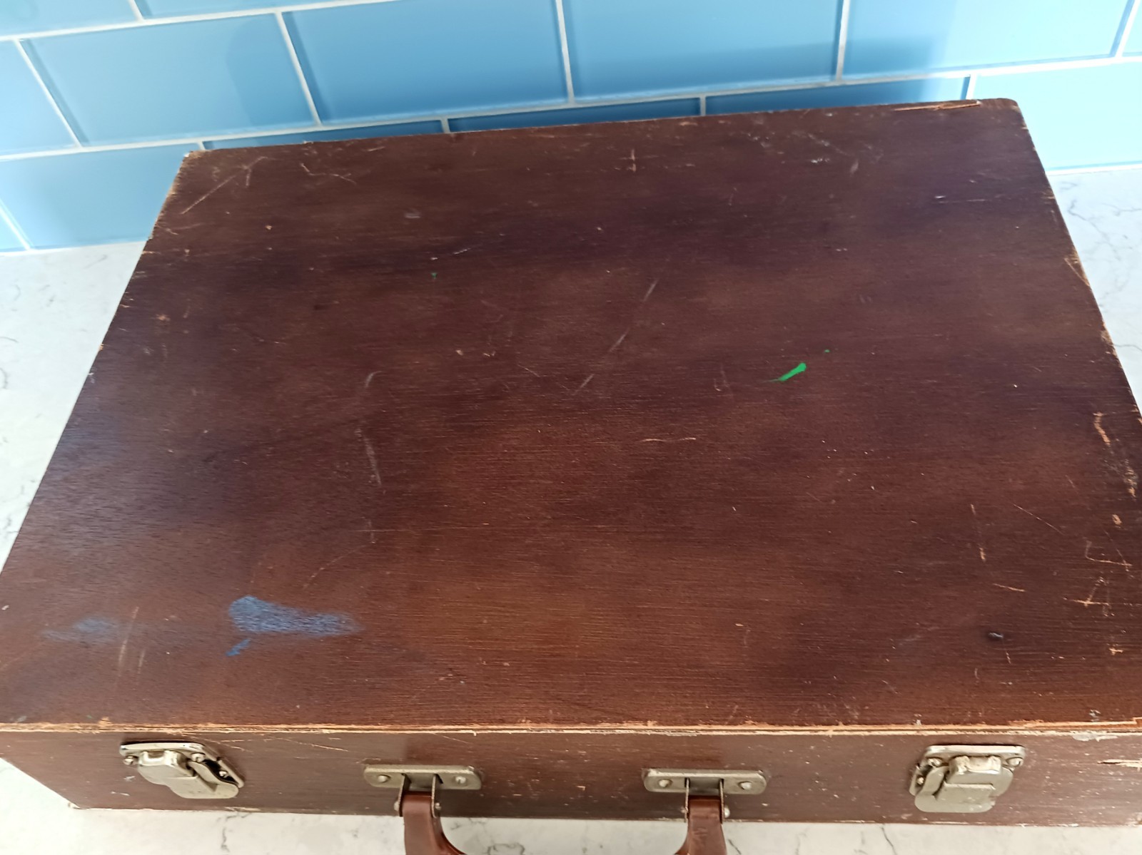Vintage Art Box With Palettes and Supplies Artist Suitcase Carry Case