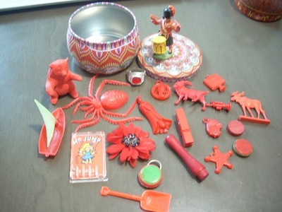 20 Red Trinkets Most Vintage in Round Lidded tin toys Minis Prizes Charms More