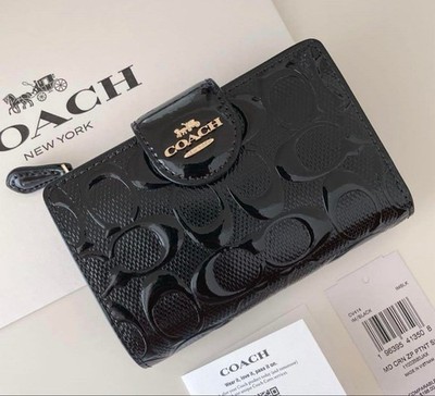 COACH Medium Corner Zip Wallet in Signature Leather Black CV414