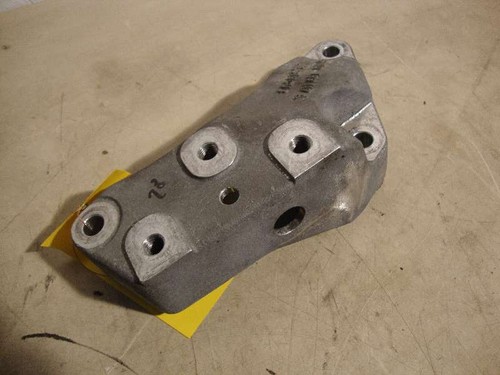 Getriebehalter   Tiguan 2,0 TDI