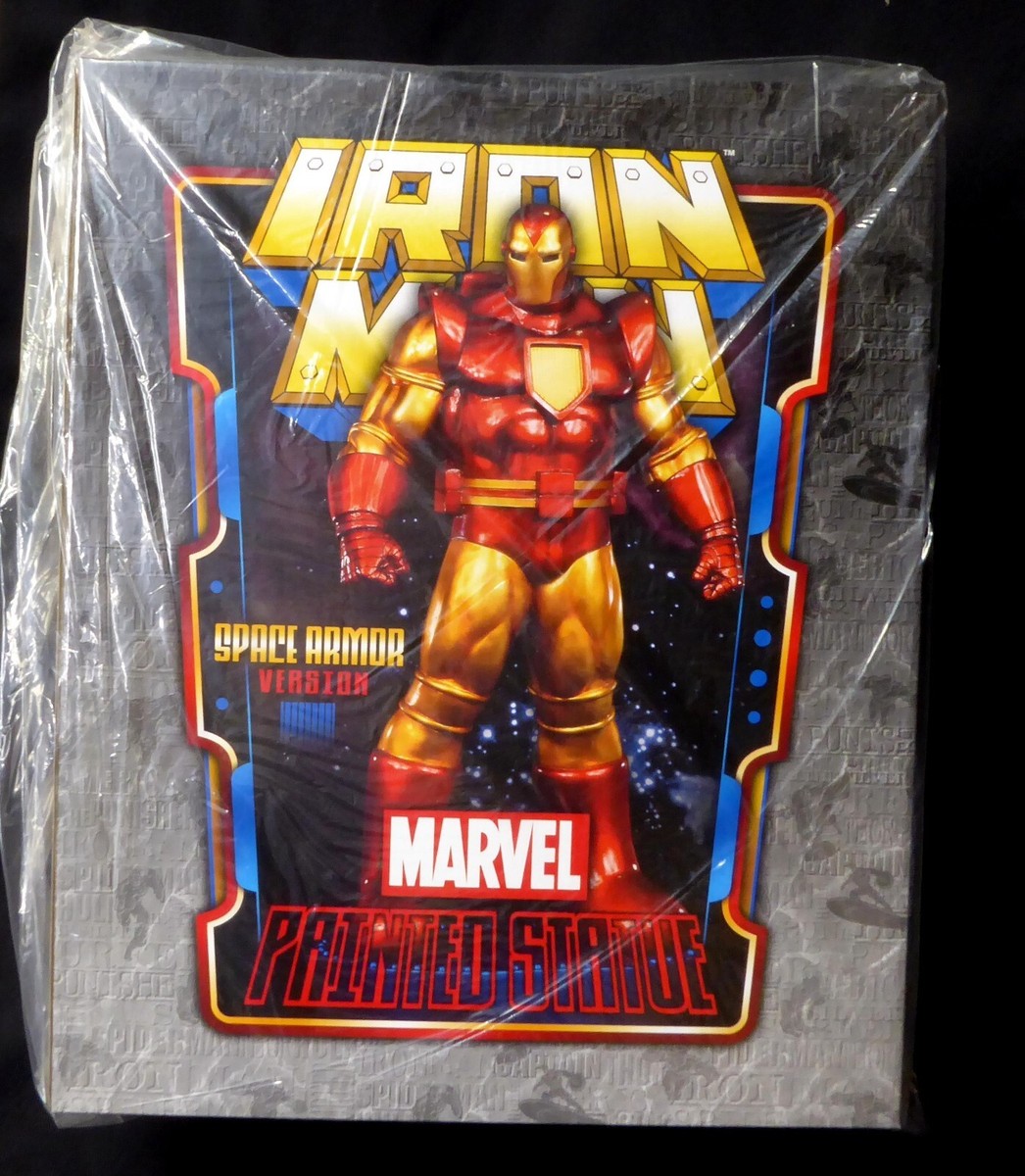 Space Armor Iron Man Exclusive Statue New 2011 Invincible