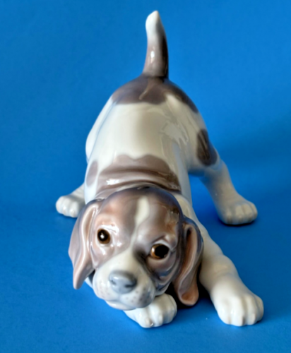 Lladro 1070 "Cachorro Beagle" o "Cachorro juguetón" Beagle Cachorro Perro - MWOB, RV$300