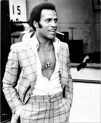 Fred Williamson 1970's 8x10 inch photo smoking cigar