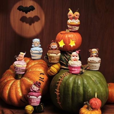 POP MART Spooky Bakehouse - Projection Night Light - PRESALE - US SELLER