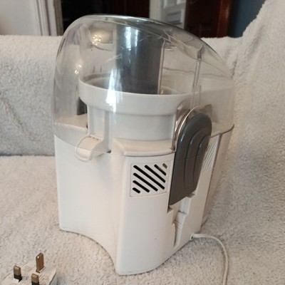 Zentrifugalentsafter. Elektrische Fruchtpresse Extraktor. Tesco 300W