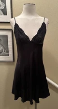 Natori XS Silky Satin Black Nighty Chemise W Black Lace Trim