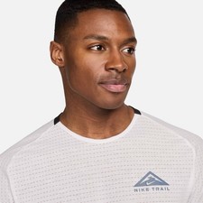 NEW Nike Trail Solar Chase Dri-Fit Running Shirt White Mens DV9305-121