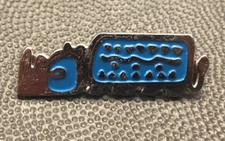 Disney pin 179 Animal Kingdom blue rhino hat pin souvenir turquoise silver retro