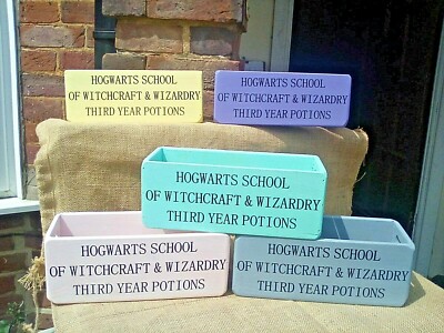 SALE!! Wunderschöne bemalte Aufbewahrungsbox/Box ''HOGWARTS SCHULE''. Harry Potter. 