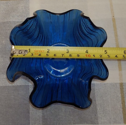 Jarrón estilo pañuelo de vidrio con textura Blue Chance Brother - Imagen 4 de 6