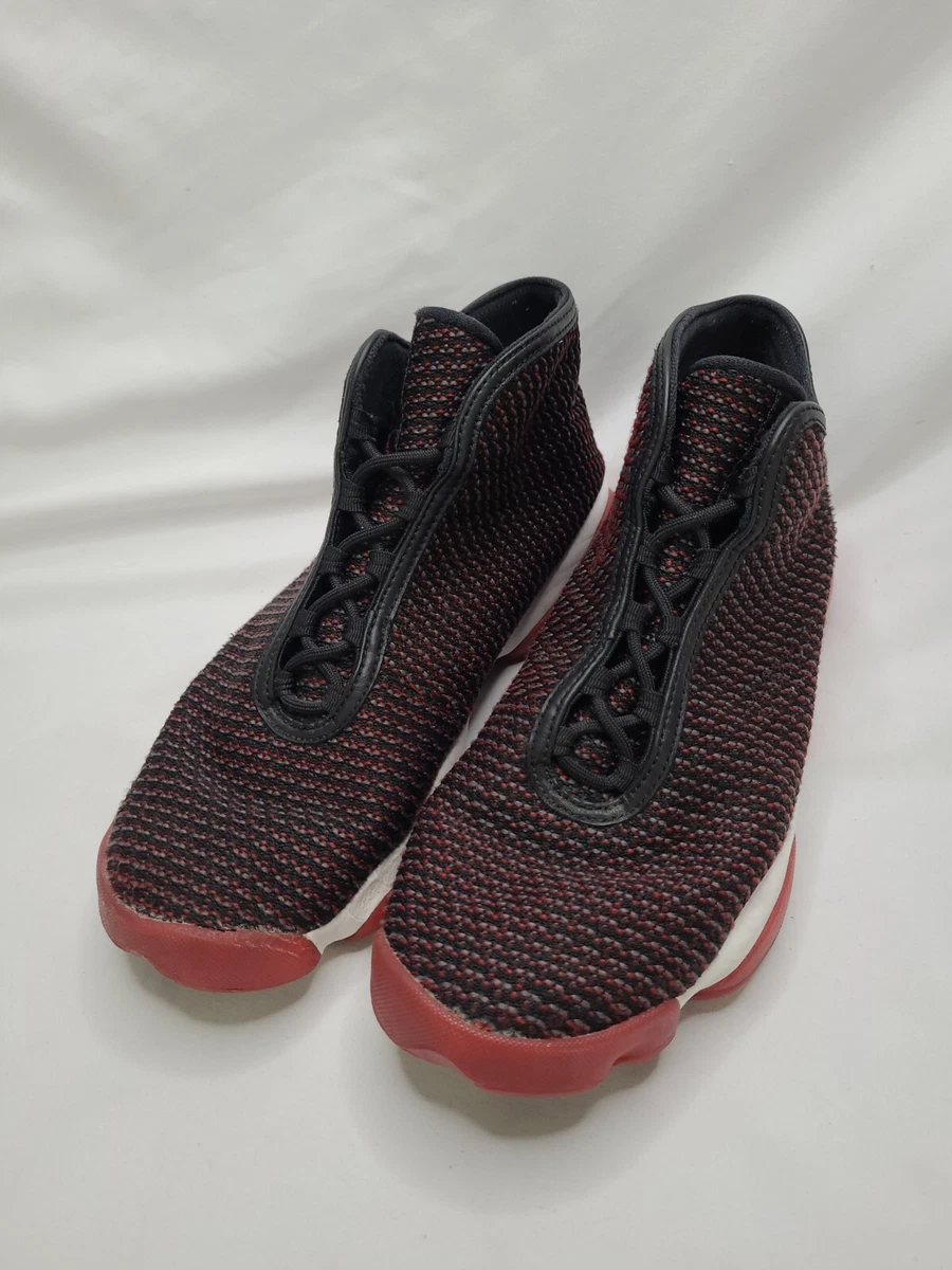 Jordan horizon hotsell red and black