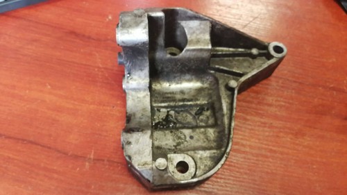 BMW 3ER E90 320D SERVOPUMPENHALTERUNG 7794455