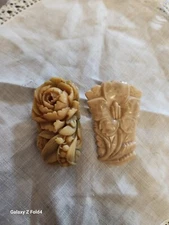 2 Vintage Carved Flower Fur Clips Perfect Japan