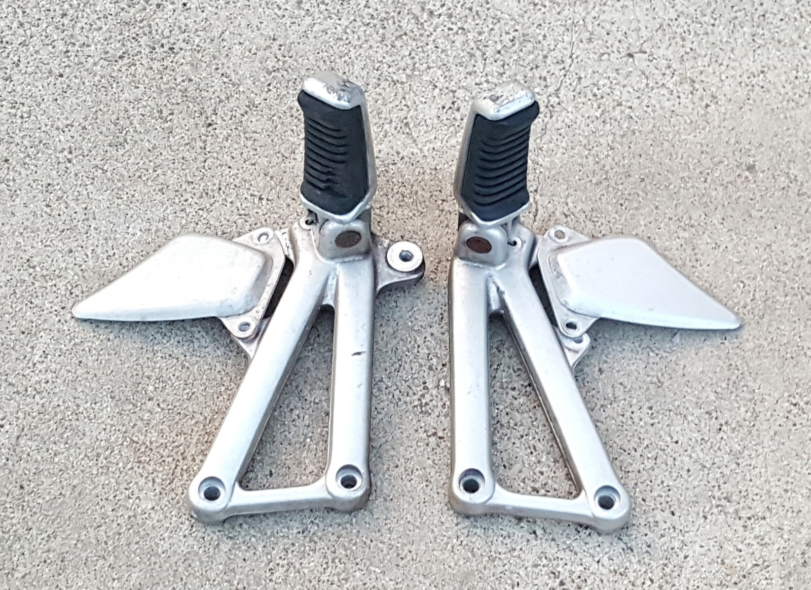 Ducati ST2 ST3 ST4 foot peg assemblies L&R driver eBay