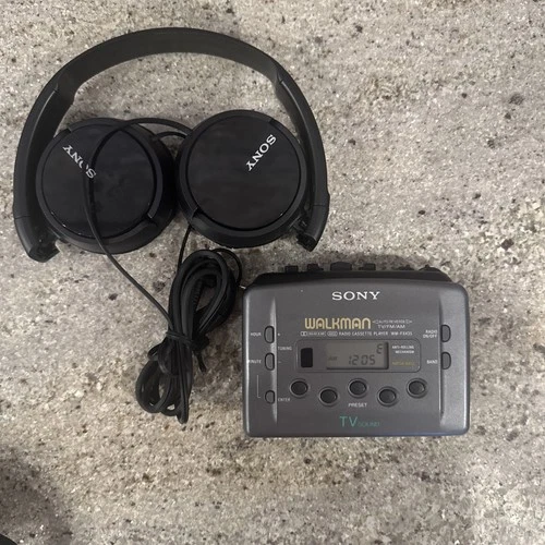 Sony Walkman Vintage WM-FX435 AM/FM/TV Cassette Player With Sony Headphones