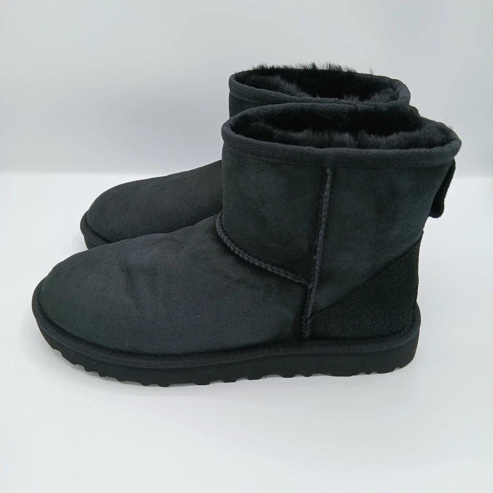 UGG Classic Mini, foto 4 di 5