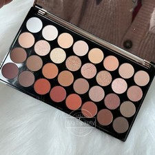 New Revolution Eyeshadow Palette~Flawless 3 R...