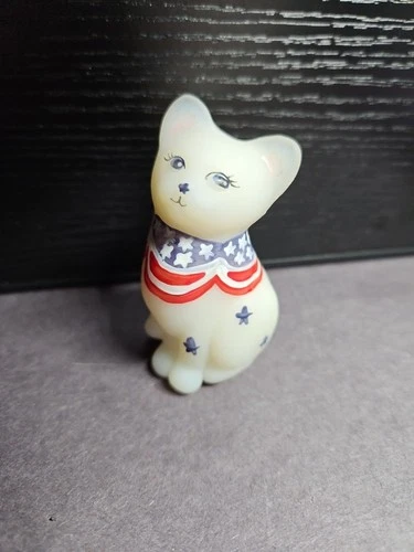 Fenton White Satin Patriotic Cat Figurine Hand Painted Signed American Flag