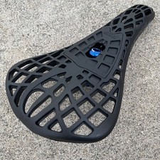 TIOGA SPYDER PIVOTAL SEAT BMX BIKE BICYCLE SE...