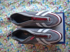 NEW REEBOK Streetwinder Basketball Sneakers Red Grey Shoes Zipper sz 5 NIB