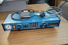 I&J Fisnar Inc DD-305 Epoxy Liquid Dispenser Foot Peddle & Air Regulator EFD