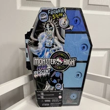 Monster High Skulltimate Secrets Fearidescent Frankie Stein NEW SEALED IN BOX 