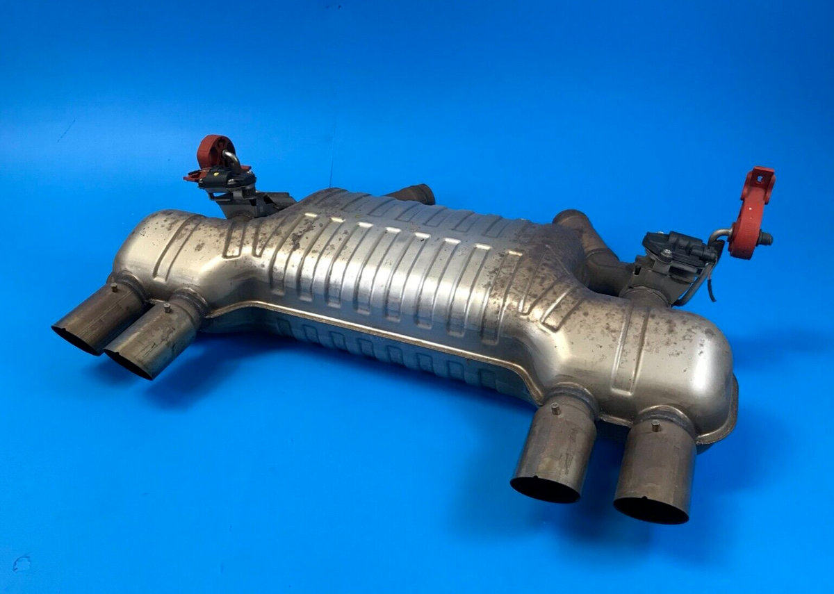 15-20 BMW F80 F82 M3 M4 STOCK FACTORY EXHAUST MUFFLER TAIL