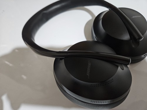 Bose Over-Ear Noise Cancelling 700 Wireless Bluetooth Kopfhörer - Schwarz - Bild 11 von 16