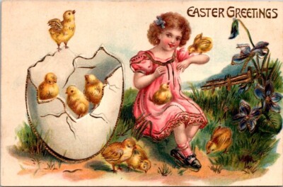 Postcard Girl Plays with Baby Chicks Hatched from Egg...Easter Greetings    Z538