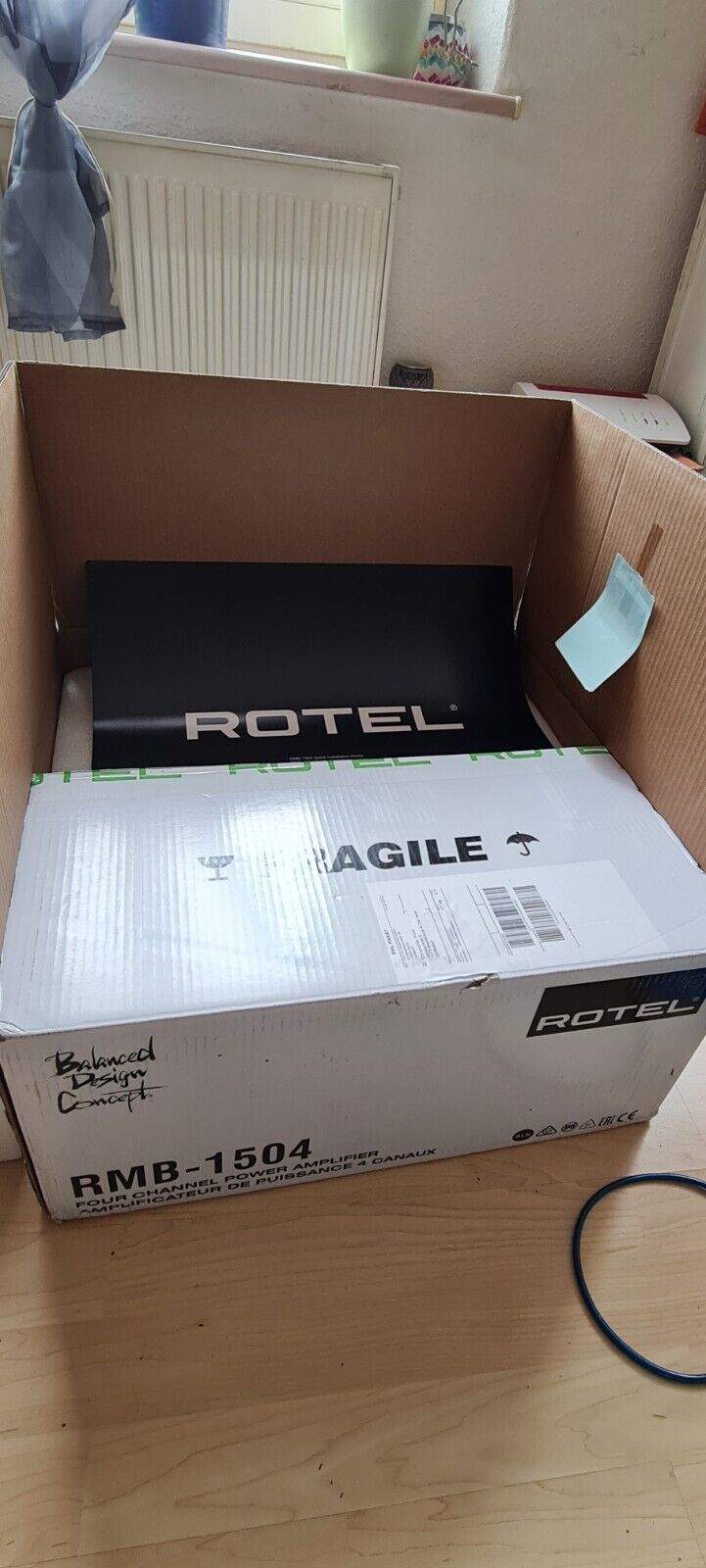 Rotel RMB-1504 Schwarz NEU