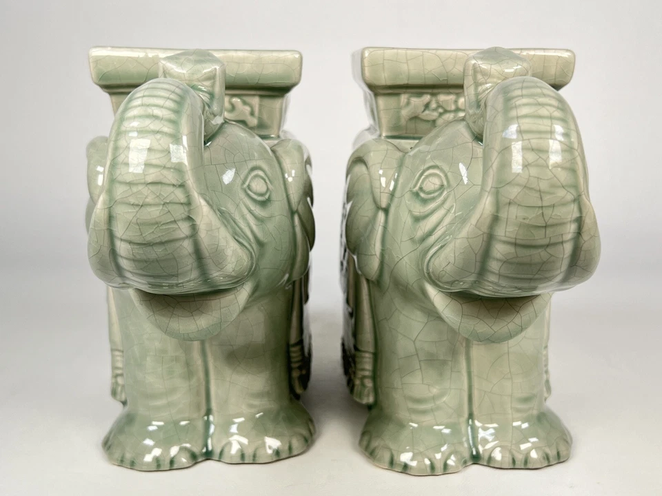 Par de suportes de plantas de elefante celadon porcelana Hollywood Regency década de 1950 Chinoiserie - Imagem 2 de 4