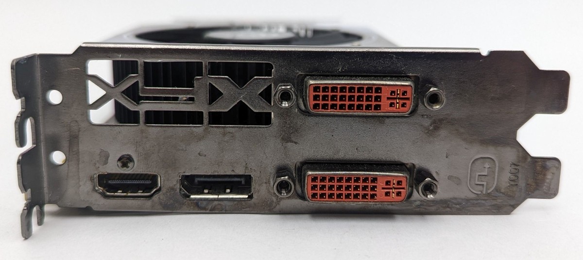 XFX AMD Radeon HD 6770 (HD-677X-ZNFC) 1 GB / 1 GB (max) GDDR5