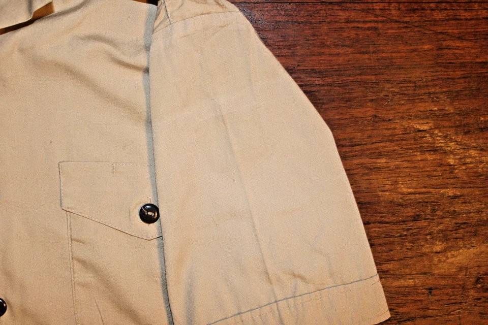 Boy Scouts of America BSA 男式衬衫棕褐色小号素色无补丁短袖 — 第 2/4 张图片