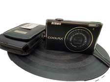 Nikon Coolpix S640 12.2MP 5x Zoom Compact Digital Camera Black W/ Case
